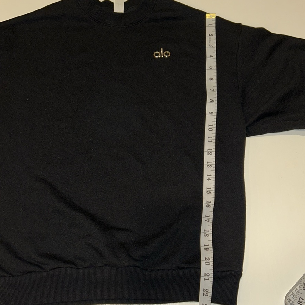 ALO Sweatshirt Accolade Crew Neck and Accolade Straight Leg Sweatpant Black XXS - Picture 9 of 10